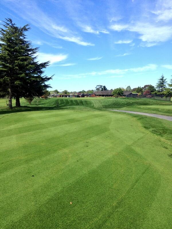 RussleyProShop's tweet image. Final cutting underway, new par 3 opening tomorrow #russleygolf