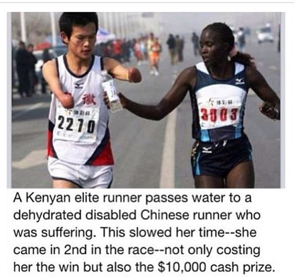 Turki_Madi's tweet photo. One of the things that make me believe that there is still some humanity in this world. http://t.co/fpC8FU9RuO
