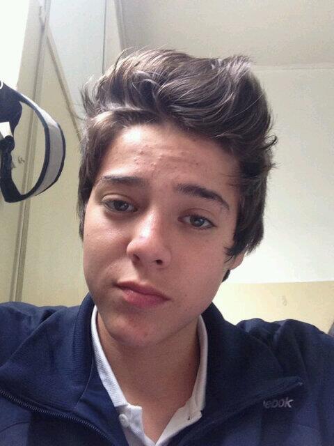 MaattyArce's tweet photo. Como se nota que en el colegio estoy alpedo siempre ... http://t.co/DMWpRxTwgQ