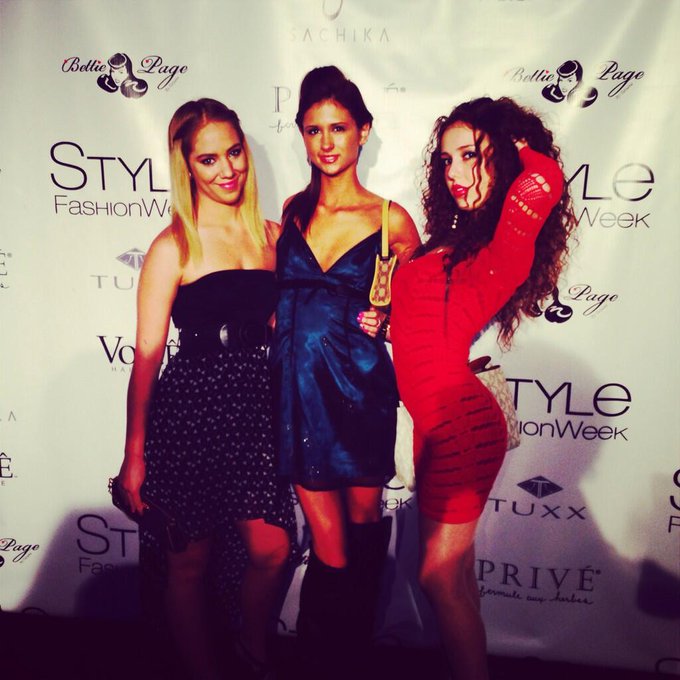 Fashion week with @TheRealPresleyD http://t.co/wveNOwILsL<a class="tags" href="/tag/therealpresleyd">@therealpresleyd</a>