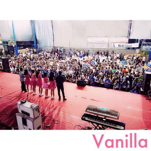 Wahh seruuu bgttt yaaa show <a href="/STCUP_XIII/">Sang Timur</a> ramee abis ^_^