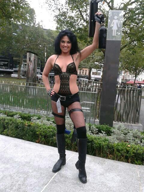 TallMartinH's tweet photo. @MGWFilm A pic you might not have seen that I took of the gorgeous @monicaharris yesterday. #machinegunwoman http://t.co/NhyWgxgmrX