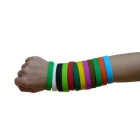 GoWristbands's tweet photo. order online  #rubber #wristbands uk for a great  variety  and amazing prices. http://t.co/eQhZzPnxl8 http://t.co/9JKsg6jLtp