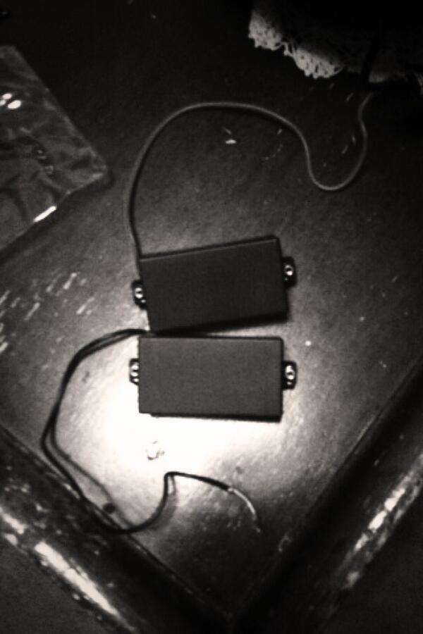 ahtsedray's tweet image. New pickups for my guitar :)