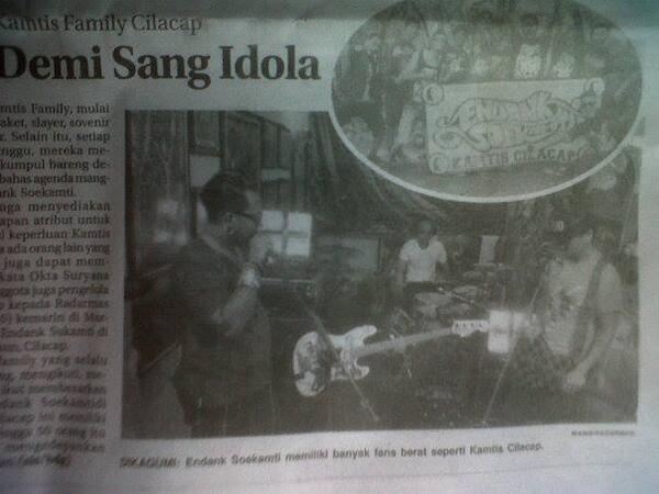 endanksoekamti's tweet photo. Nah :)RT @okta_cilacap: Kamtis army cilacap /mengamtiskan masy dan memasyarakatkan kamtis (koran Radar banyumas) http://t.co/c1kIQiJ7x8