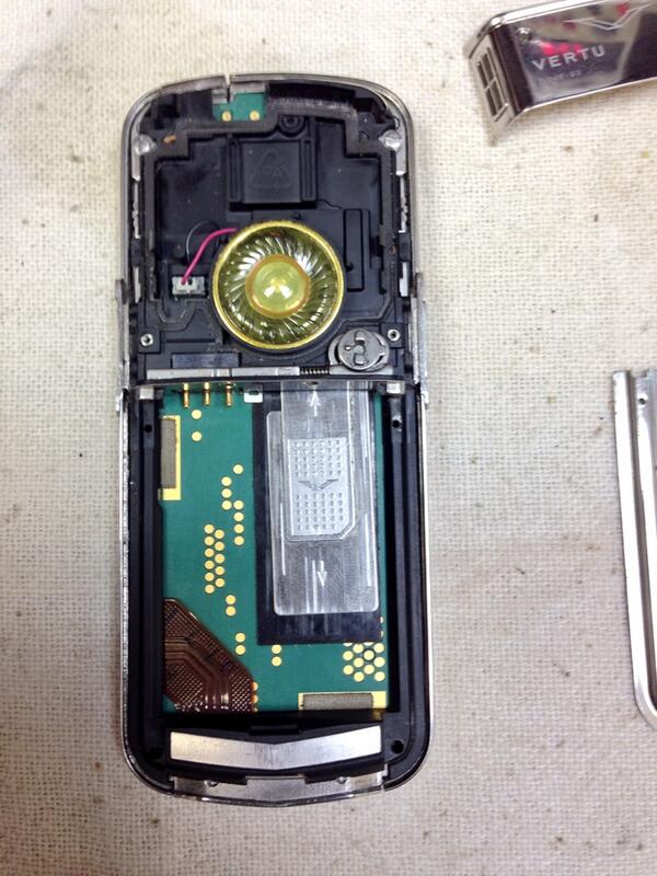 vir_mobile's tweet image. #Verty поддается ремонту.