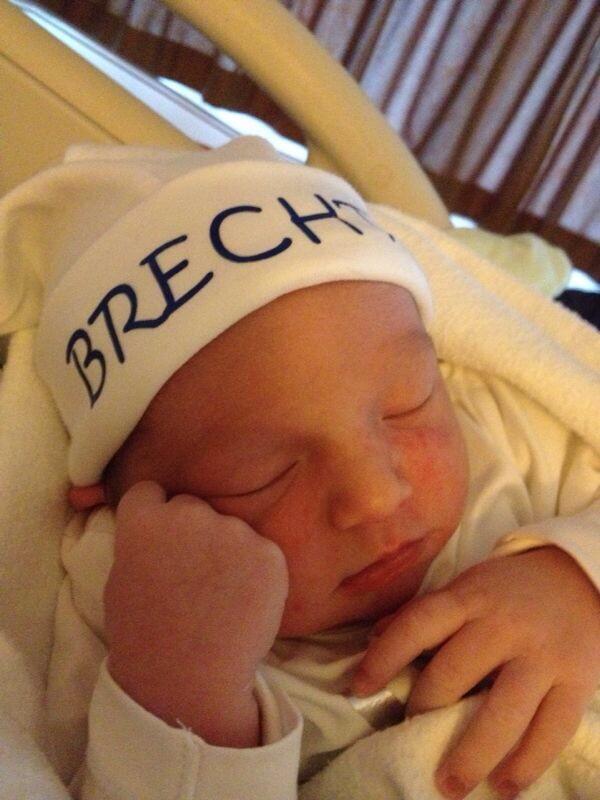 GBK72's tweet photo. Vanmiddag geboren: ons zoontje Brecht http://t.co/7k83YTcT53