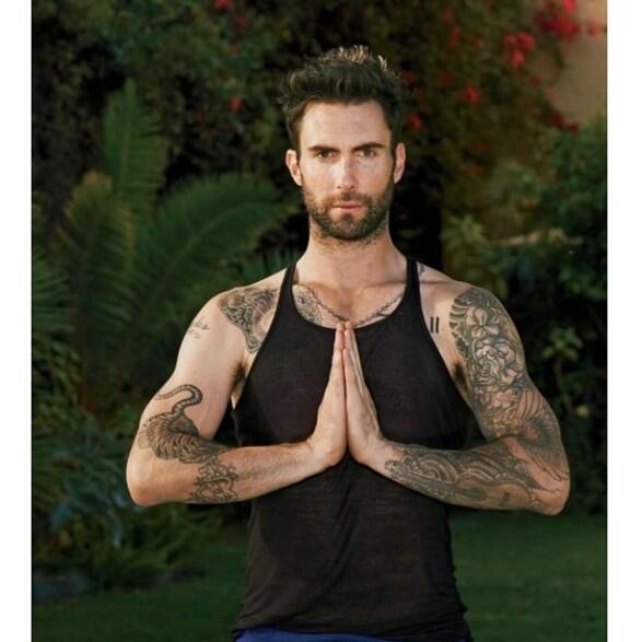 su_bisous's tweet photo. RT if you love Adam Levine 💛 http://t.co/kAr3cJknY7