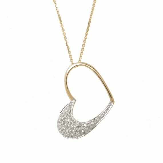 The necklace I might get her http://t.co/NW2EhfUbOF<a href="/tag/squad"class="tags"><span>#squad</span></a><a href="/tag/squadgoals"class="tags"><span>#squadgoals</span></a><a href="/tag/brosforlife"class="tags"><span>#brosforlife</span></a>