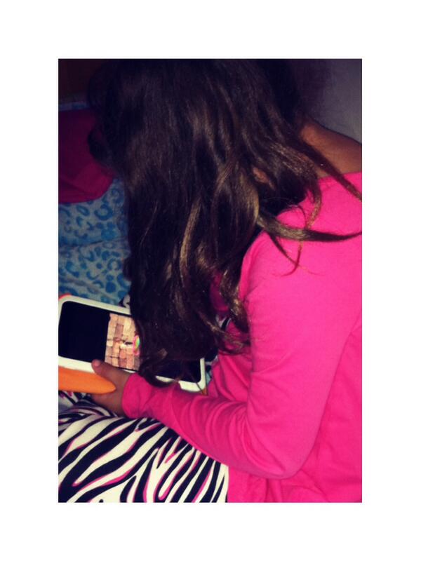 klinscott87's tweet image. Always on her #NookHD ♡