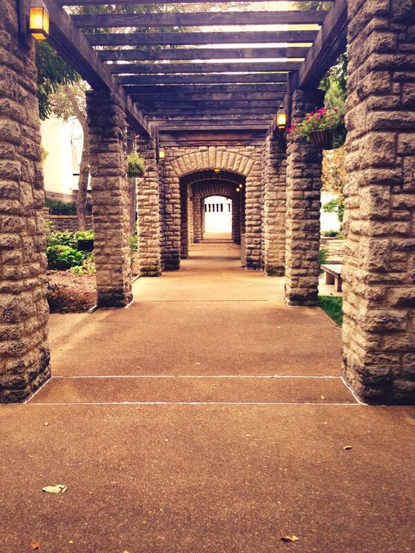 WhitneyyBaker's tweet image. Well how beautiful!!!! #JeffersonCity #MoCapitol