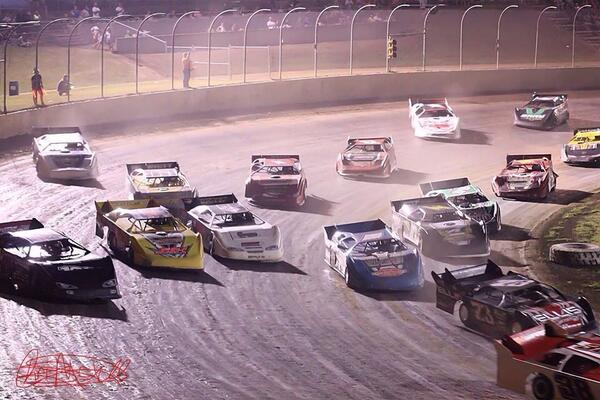 CrateRacinUSALM's tweet photo. No follow the leader in this series http://t.co/FJCleIt90L
