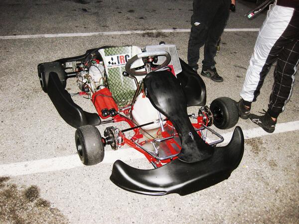 irc_components's tweet image. testing new GSK chassis, night! #karting #motorsport #racing  @kozlinski @alepiccini64  @vroomkart @TKARTweb