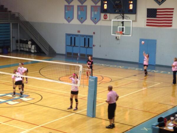 UnionCountyHS's tweet photo. It's Volleyball "Pink Out" Night tonight as the Bravettes take on Fort Campbell. Go UC! http://t.co/v4ERNPnRhC