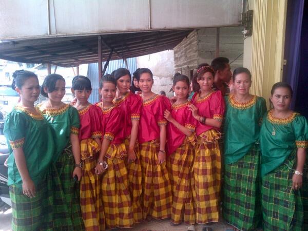 poe_al's tweet image. Weddings kk @Eddie_odhots #bajuadatbugis