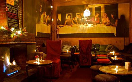 ArtBarNYC's tweet image. Bring a date and plan to stay late. #datenight #firstdaterules #fireplace