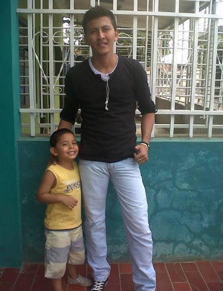 dadyandrew's tweet photo. Camilo<3 http://t.co/4HYjJ05ymk