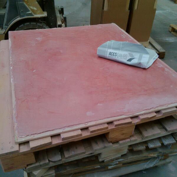 BETONACESCOLOR's tweet photo. #microcement. #Flooring is better than ever more resistence and less than 1,2 mm high In #AcesColor we always improve http://t.co/7XsfphHObP