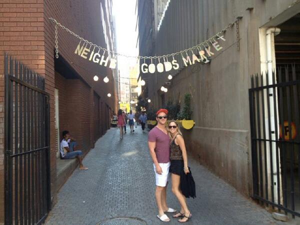 nickyrob3008's tweet photo. Neighbor good market http://t.co/U7u4738JNP