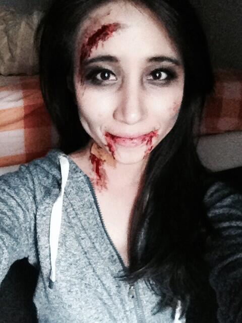 prisbrain's tweet photo. Thinking of ordering gammi delivery like this... #TheWalkingDead http://t.co/2TVckbrwFj
