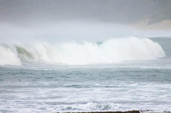 infowisatajabar's tweet photo. Wisata Alam - Pantai UJUNG GENTENG. di Sukabumi, jabar  http://t.co/C1B86ZU0Tp"