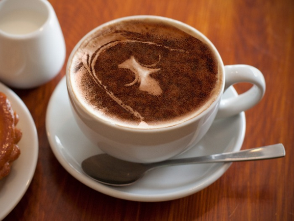 StaticMovie's tweet image. There's something creepy about the cappuccino we just ordered...