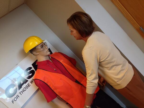 LAKEVIEWFBLA's tweet photo. Our Advisor fell in love with a mannequin?  @NebraskaFBLA http://t.co/EgWUeLOwQR