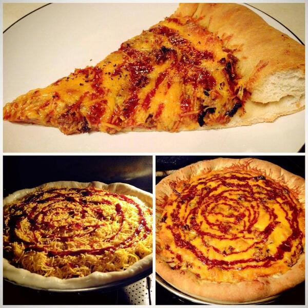 TheChadTX's tweet image. #pulledpork &amp;amp; #brisket pizza. #bbqbaking #smokedmeat