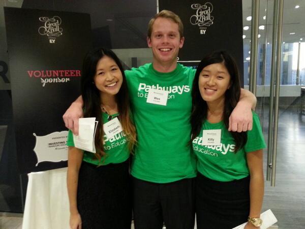 Amazing to see how many Manulife staff are volunteering at #GradBall2013! #WhatsYourMoment