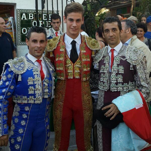 00717varela's tweet photo. En el debut de @javigut95 http://t.co/9KmcwuYw3M