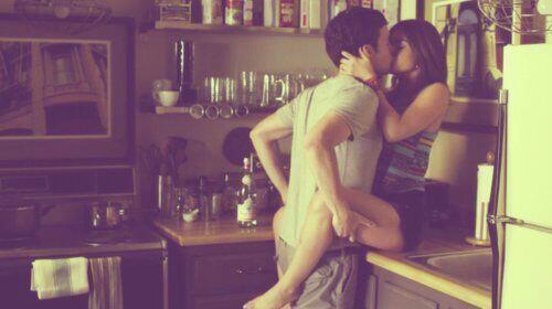 INTLMakeOutDay's tweet image. I don't wanna come on too strong, but I wanna make out with you ;) #INTLMakeOutDay