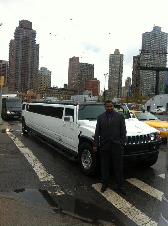 RideInfo's tweet photo. Enviroride provide any size of vehicle luxury limousine http://t.co/qxpaw4XMlq