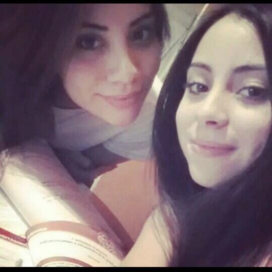 marlamendezz's tweet image. Mis dos amores :* #hermanas #ly #jhos #lari