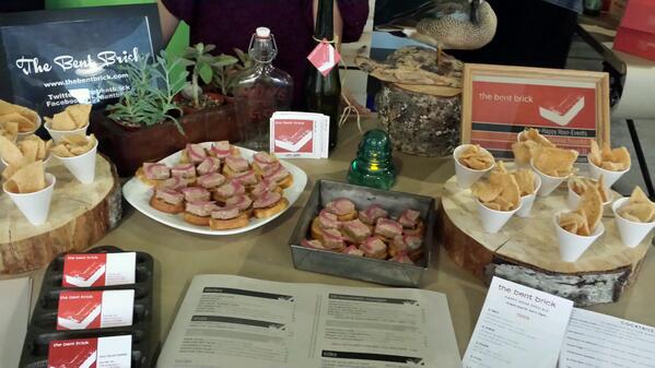 pechluck's tweet image. Maybe I had two of each of these from
@TheBentBrick @pdxbloggers #holidaymingle #portlandbloggers