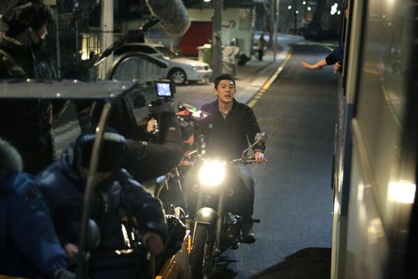 <깡철이> 아찔! 애절! 열정! 생생한 리얼 촬영 현장 미공개 컷! "순이씨 어디있노~"