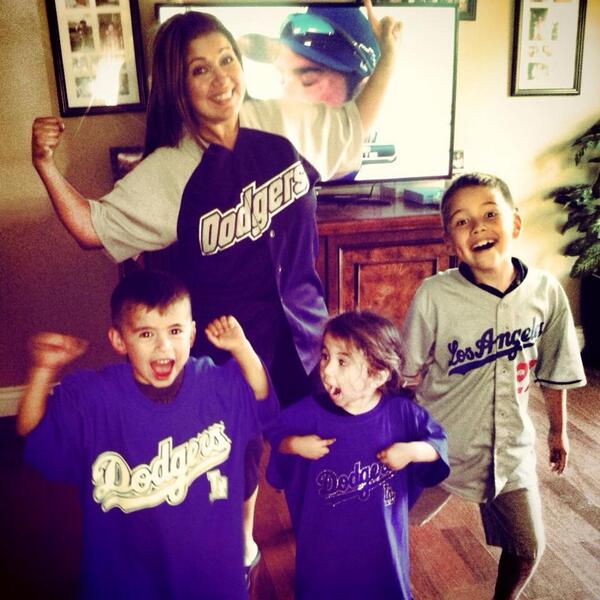 roxysanchez1 tweet picture
