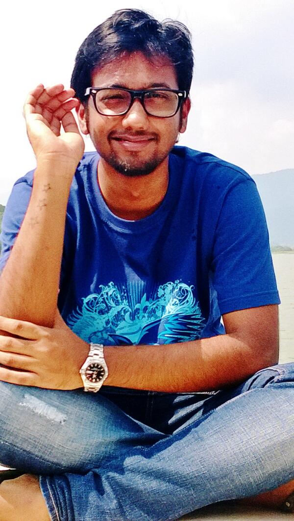 Sunit Swain (@sunitswain) on Twitter photo Your craze goes on and on and on.... wooo.....<a href="/KapilSharmaK9/">Kapil Sharma</a> ..... love you tonnes and tonnes... :) Your craze goes on and on and on.... wooo.....<a href="/KapilSharmaK9/">Kapil Sharma</a> ..... love you tonnes and tonnes... :)