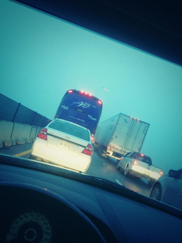 Angela_RC's tweet photo. Ahora parados en la autopista Saltillo-Monterrey.... http://t.co/fs8GuSYWS4