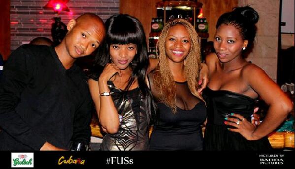 LadyGee101's tweet image. Awuuu nice "@Pet_Tsotetsi1: LadyGee101 @Misskay36 @Abutihloni We #FUSsed http://t.co/CjNeErJkSG"