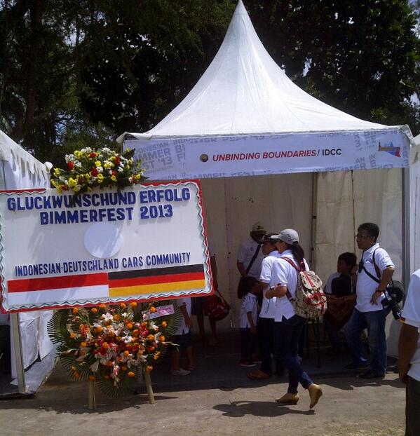 IdccChronicles's tweet photo. Our booth at @Bimmerfest2013 venue.. http://t.co/xGwmdVByHb