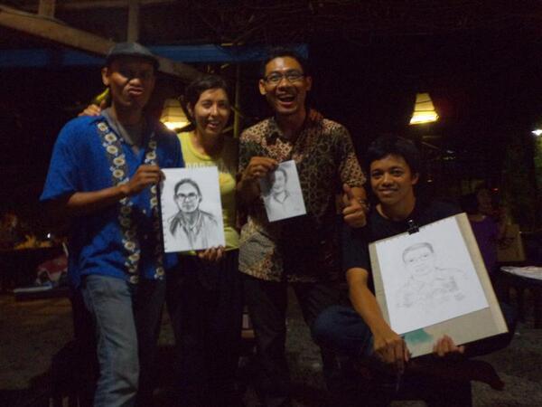Pengunjung ke dua yang berhasil disketsa. Mas <a href="/yudahananta/">Yuda Hananta</a>, seorang dokter. :) #SketchForCharity