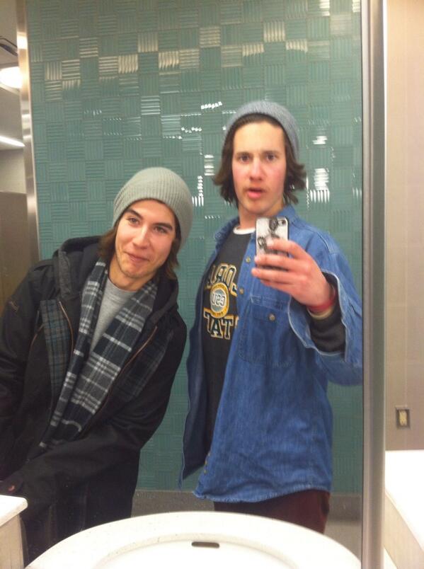 hustlemilk's tweet image. #tbt Denver airport in January #holyflow @santoslarajr