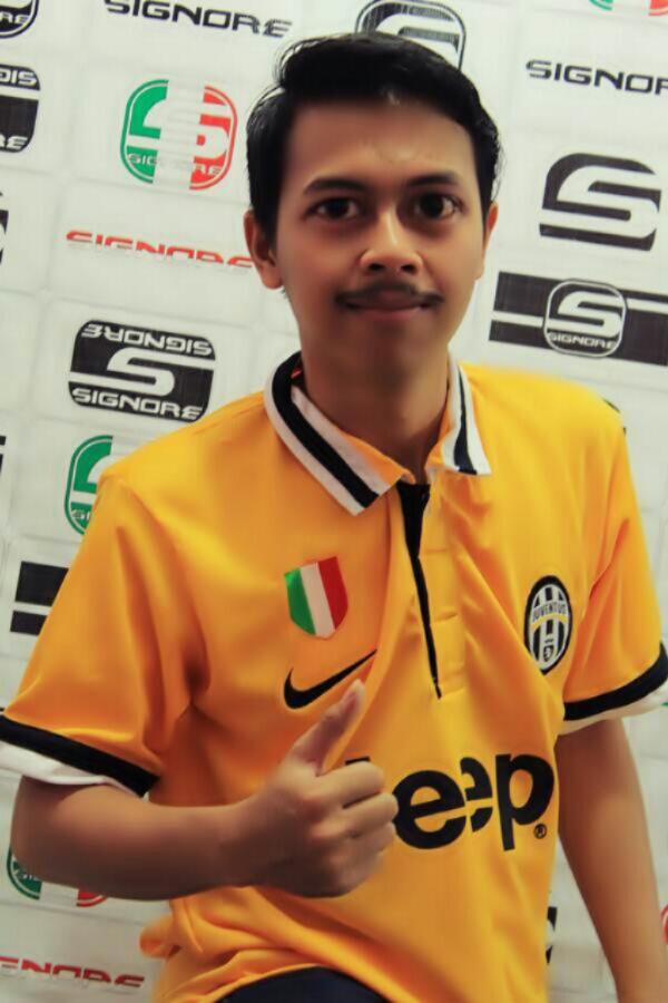 rizalhaqi's tweet photo. Min @jci_klaten tau anak ini ga yaa?hilang 2hari yg lalu  RT @erisignora: Joke of the month http://t.co/AApTPxr1BD