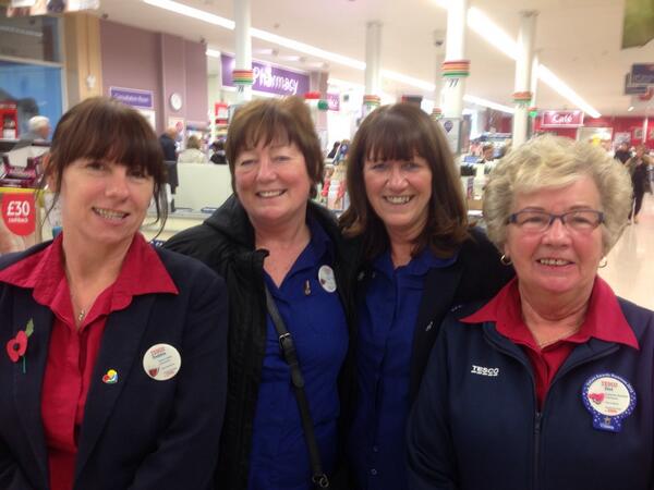 markdanielroger's tweet photo. The 4 tops ready to give great service in tesco woolton nice smiles ladies. http://t.co/lB3srDz0Bh