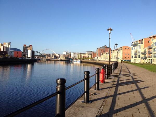 NclTreeServices's tweet photo. Morning appointment down on the river. Not a soul in sight. http://t.co/E30sk9QU3l
