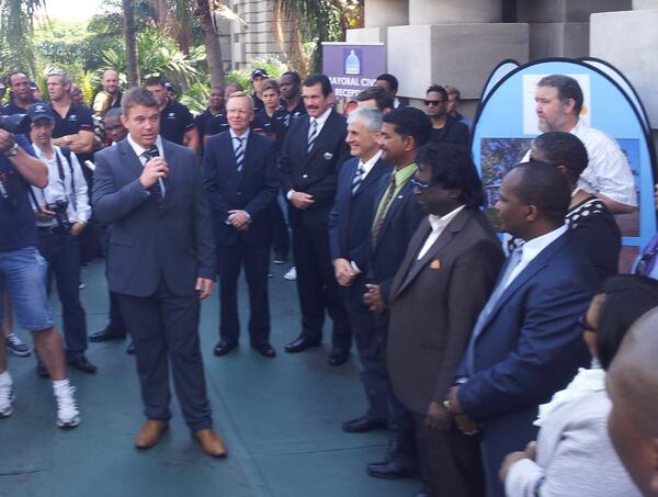 SharksRugby's tweet photo. @JohnSmit123 addressing the Councillors at the City Hall #LiveToSupport http://t.co/liHEnPAsi4