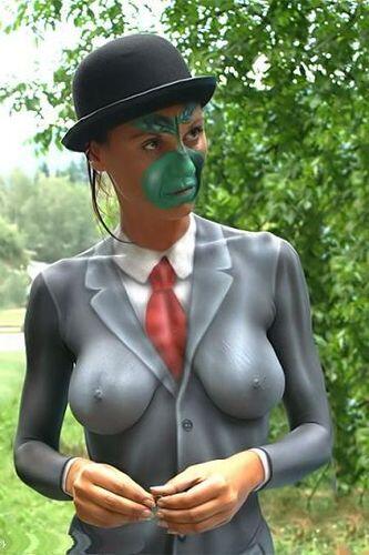 PaintedBodies's tweet photo. #apple #suit http://t.co/q3NkR9dzmw
