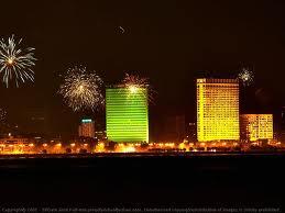 Photokatha's tweet photo. The great firework at Nariman point. #bambaidiwali @WeAreMumbai http://t.co/XqdmSRH1Tf