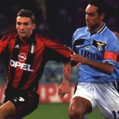 MILAN dan Lazio mmpunyai hbngan yg sngt baik,cnthnya kapten timnya yg sngt mrka cintai dijual ke Milan.