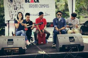 Urban_campus's tweet photo. Guys,siapa yg blm tidur? Mimin mendadak insomnia,krn masih terbayang wajah ganteng &amp; cantiknya personil @REFUSE_ID ☺ http://t.co/pbQE7RovKa
